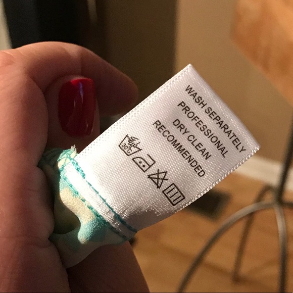 NWOT TOP - Picture 8 of 8